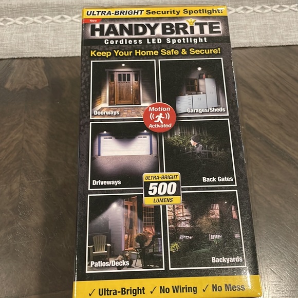 Handy Brite cordless LED spotlight - Picture 2 of 5